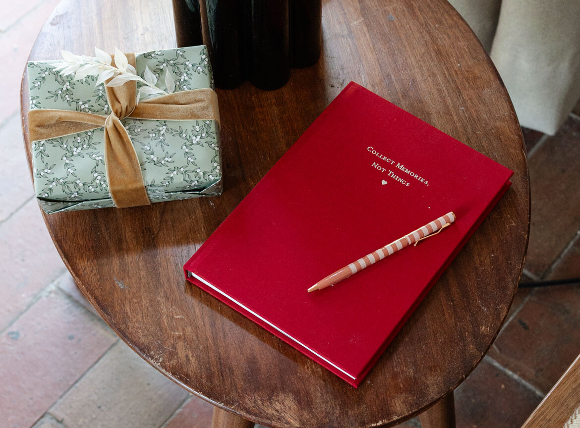Notizbuch mit veredeltem Stoffeinband