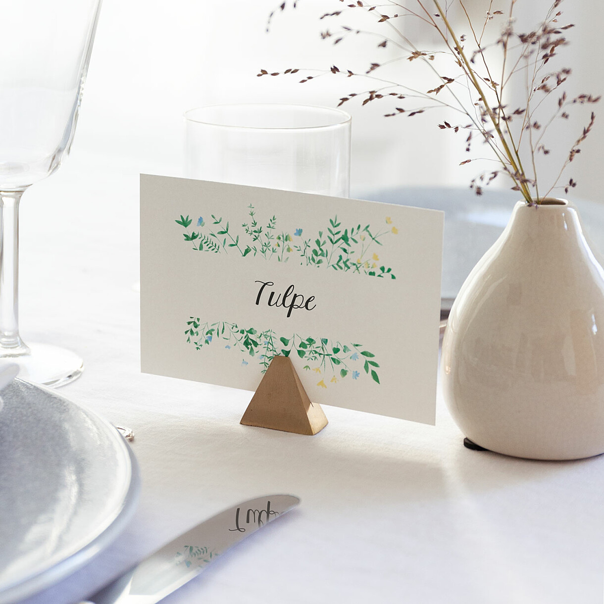 Tischkarten hochzeit blumenrahmen Tischkarten hochzeit blumenrahmen